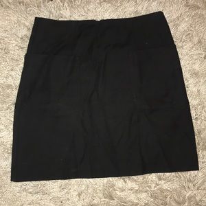 LOFT black pencil skirt with pockets